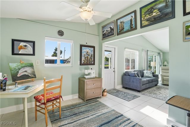 2607 Bayshore DR, Matlacha, FL 33993