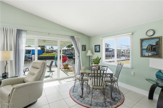 2607 Bayshore DR, Matlacha, FL 33993