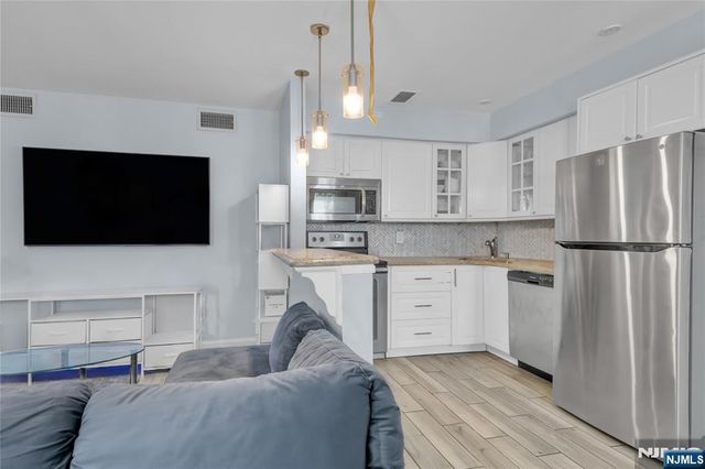 1003 Unicorn Way H1, Clifton, NJ 07011