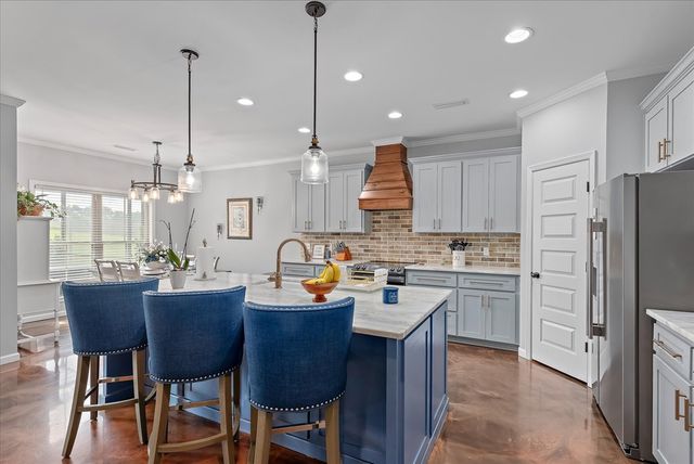 2957 Iris, Dothan, AL 36301