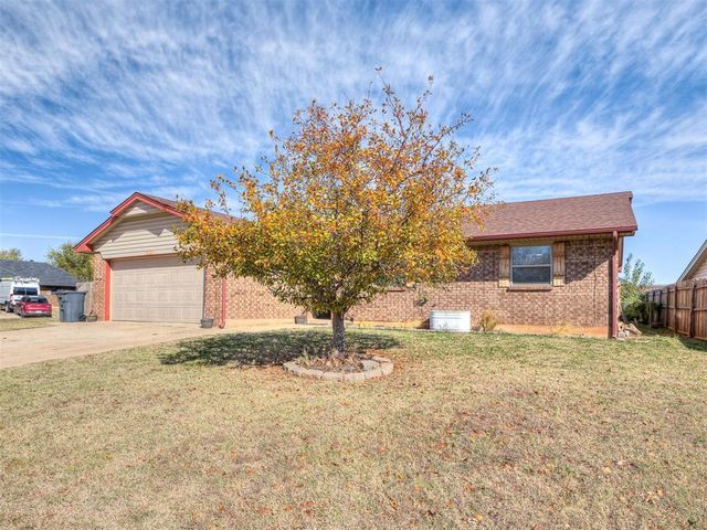 1001 Cambridge Drive, Yukon, OK 73099