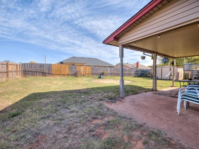 1001 Cambridge Drive, Yukon, OK 73099