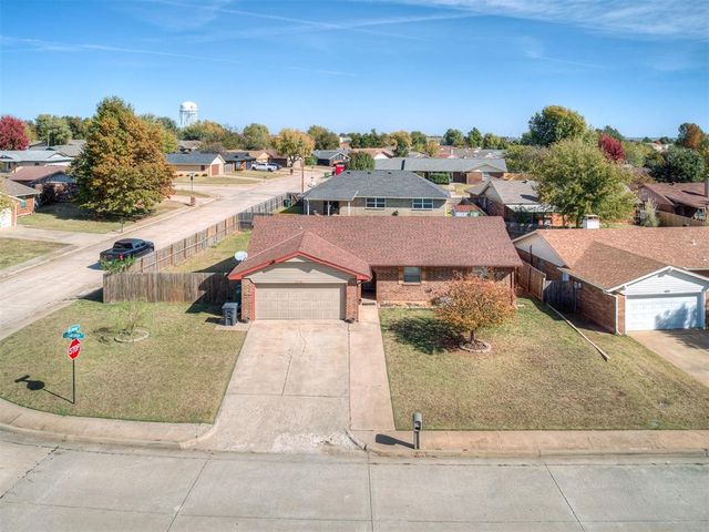 1001 Cambridge Drive, Yukon, OK 73099