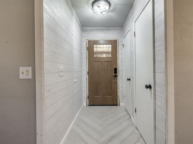 1001 Cambridge Drive, Yukon, OK 73099