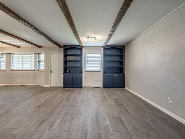 1001 Cambridge Drive, Yukon, OK 73099