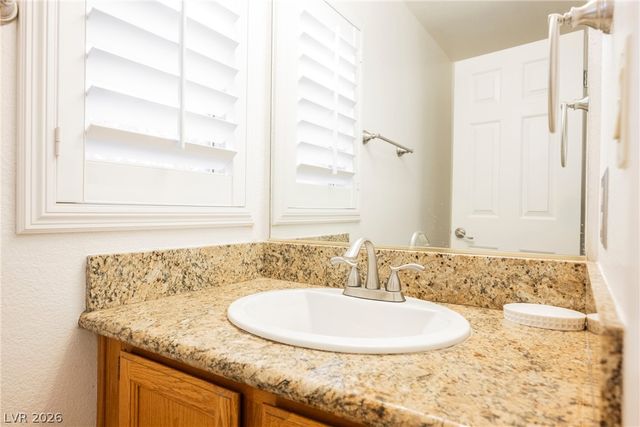 7628 Spruce Run Court, Las Vegas, NV 89128