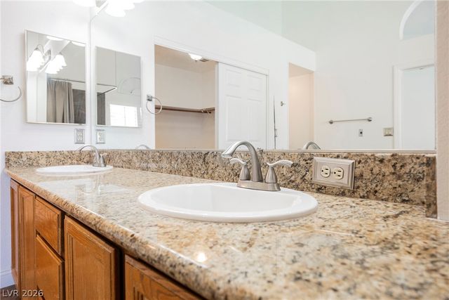 7628 Spruce Run Court, Las Vegas, NV 89128