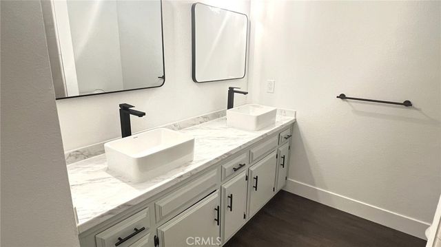 4913 Scorpio Court, Bakersfield, CA 93309