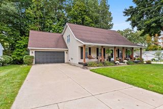 1973 KNOTTY PINE DRIVE, Green Bay, WI 54304