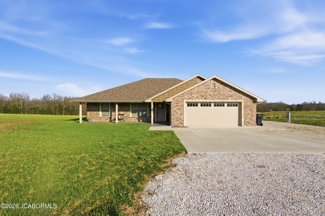 7902 BLAND, New Bloomfield, MO 65063