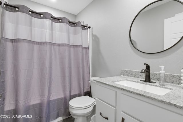 7902 BLAND, New Bloomfield, MO 65063