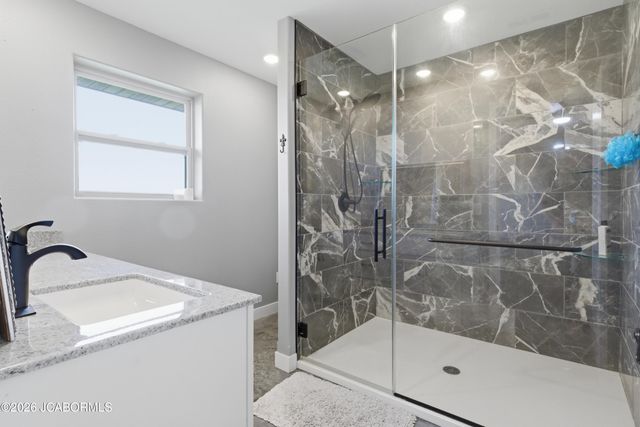 7902 BLAND, New Bloomfield, MO 65063