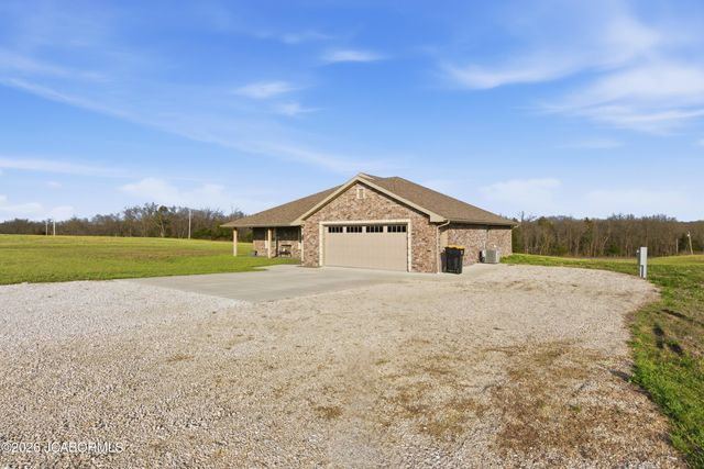 7902 BLAND, New Bloomfield, MO 65063