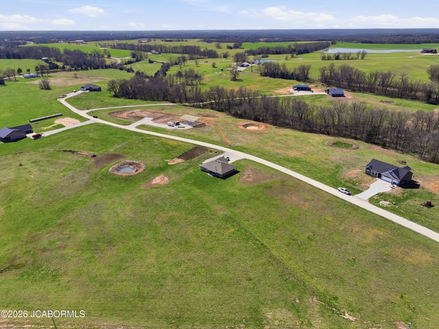 7902 BLAND, New Bloomfield, MO 65063