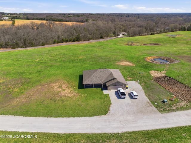 7902 BLAND, New Bloomfield, MO 65063
