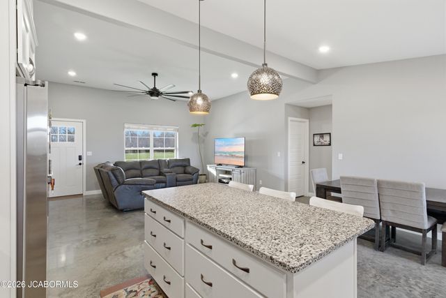 7902 BLAND, New Bloomfield, MO 65063