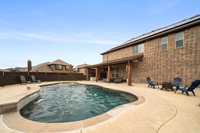 262 Firelight Drive, Waxahachie, TX 75165