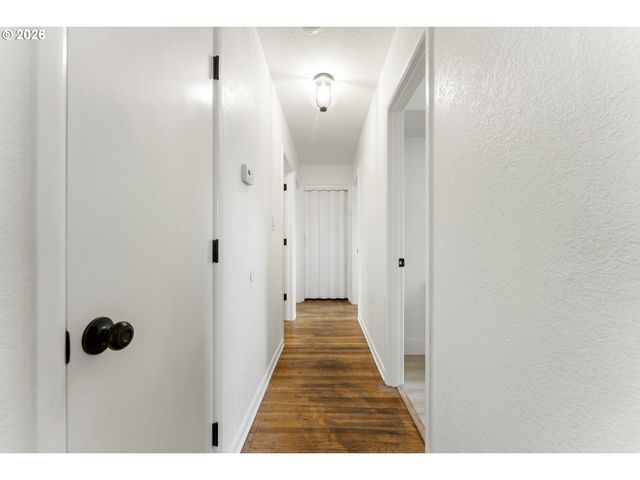 8336 Se LINDY St, Happy Valley, OR 97086