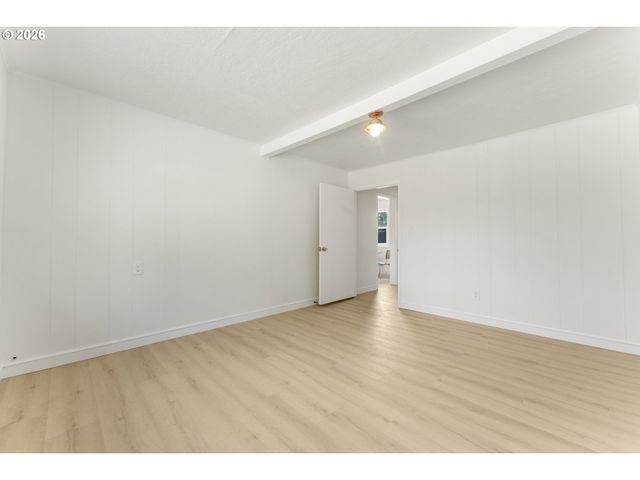8336 Se LINDY St, Happy Valley, OR 97086