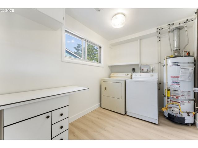 8336 Se LINDY St, Happy Valley, OR 97086