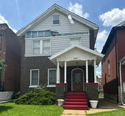 4253 Holly Avenue, St Louis, MO 63115