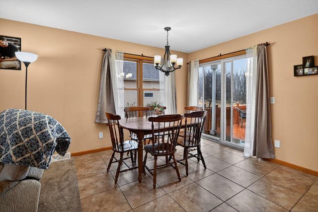 1211 Gas Light Drive, Sun Prairie, WI 53590