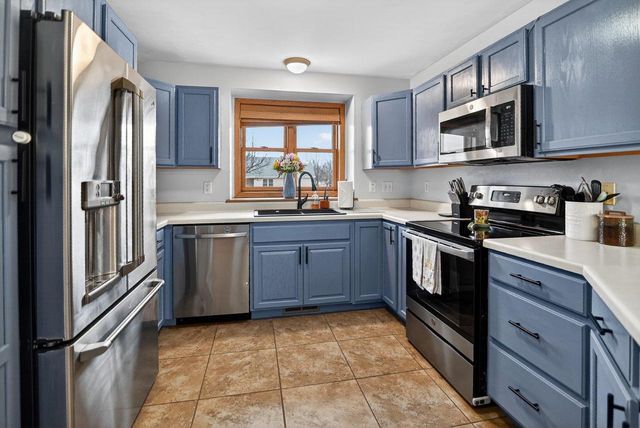 1211 Gas Light Drive, Sun Prairie, WI 53590