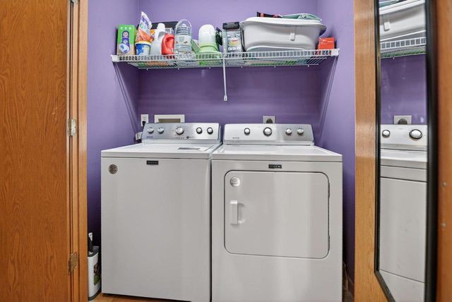 1211 Gas Light Drive, Sun Prairie, WI 53590