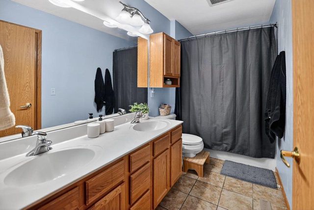 1211 Gas Light Drive, Sun Prairie, WI 53590