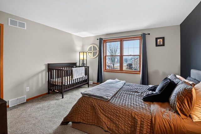 1211 Gas Light Drive, Sun Prairie, WI 53590