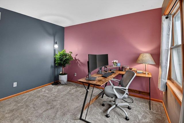 1211 Gas Light Drive, Sun Prairie, WI 53590