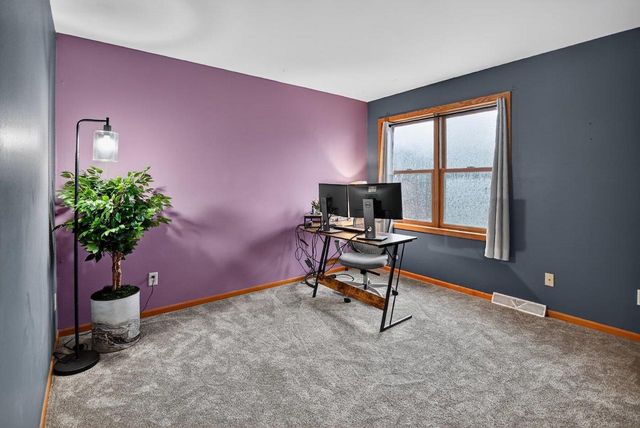 1211 Gas Light Drive, Sun Prairie, WI 53590