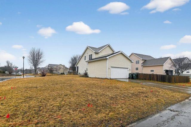 1211 Gas Light Drive, Sun Prairie, WI 53590