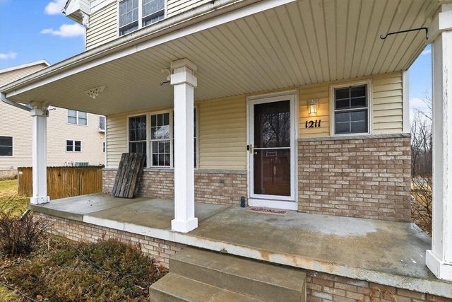 1211 Gas Light Drive, Sun Prairie, WI 53590