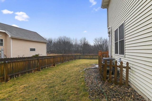 1211 Gas Light Drive, Sun Prairie, WI 53590