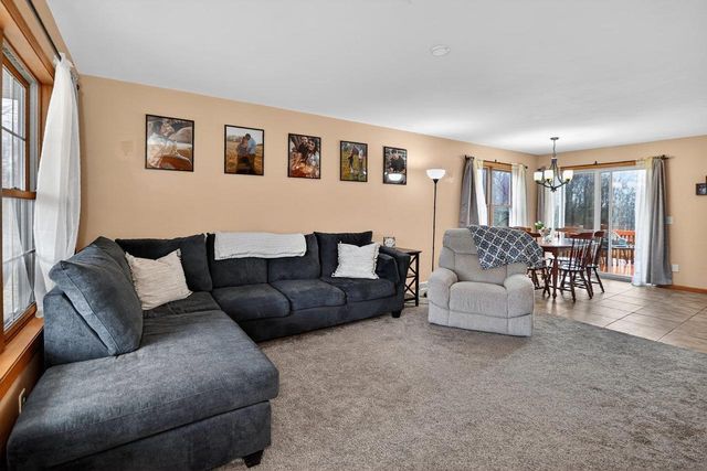 1211 Gas Light Drive, Sun Prairie, WI 53590