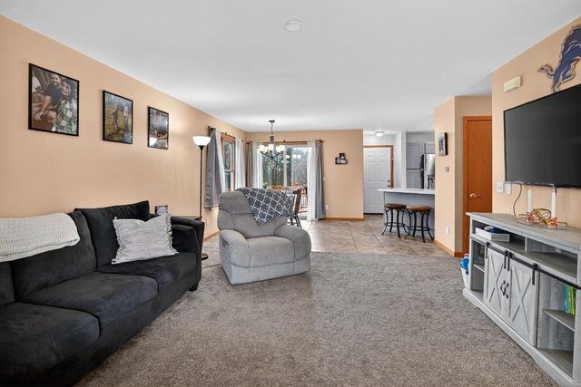 1211 Gas Light Drive, Sun Prairie, WI 53590