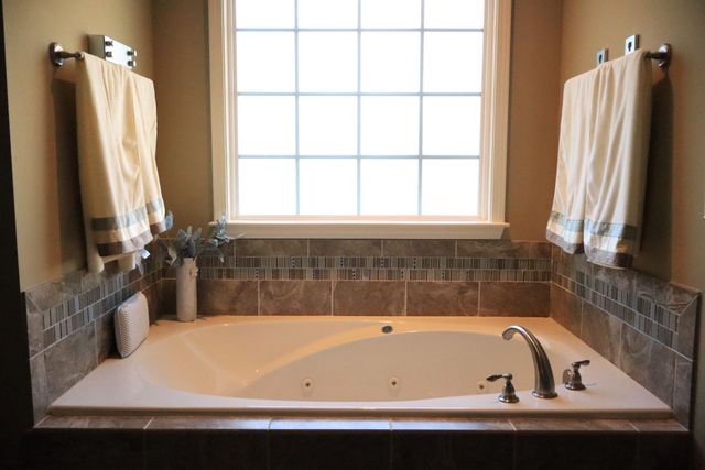 103 Chattaroy Ct, La Vergne, TN 37086