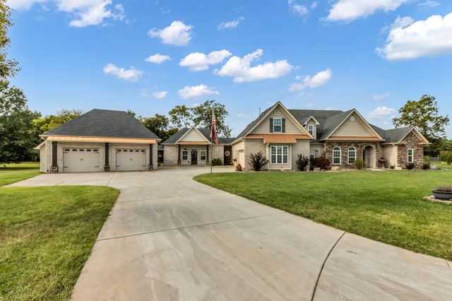 103 Chattaroy Ct, La Vergne, TN 37086