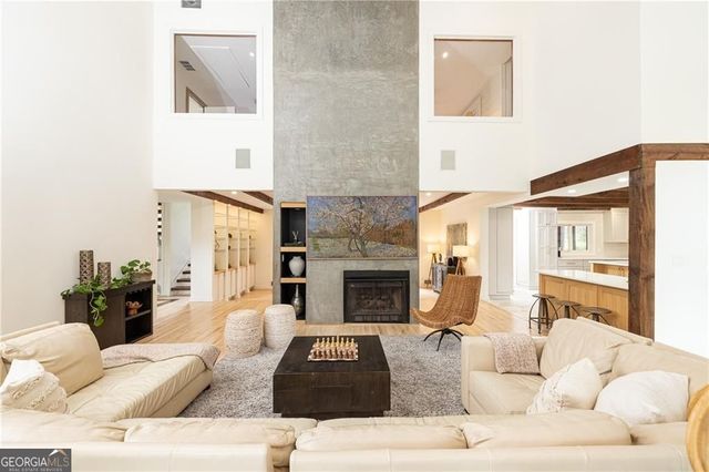 1165 Regency Road NW, Atlanta, GA 30327