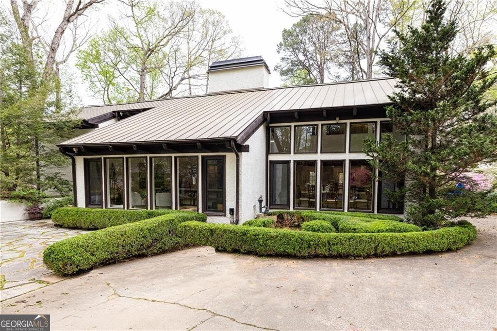 1165 Regency Road NW, Atlanta, GA 30327