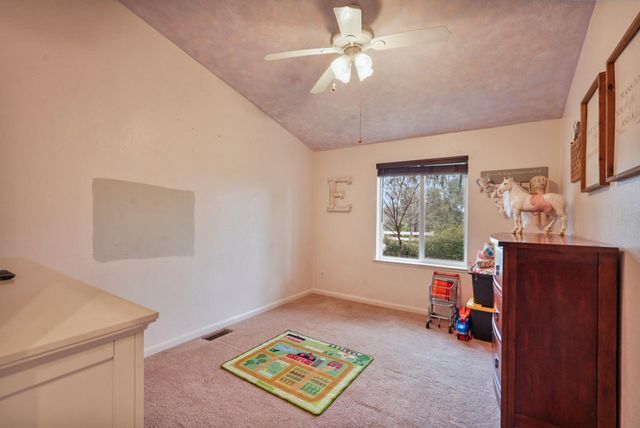 3261 E Calimyrna Rd, Acampo, CA 95220