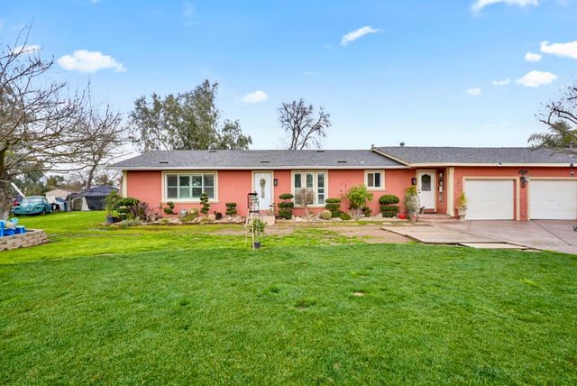 3261 E Calimyrna Rd, Acampo, CA 95220