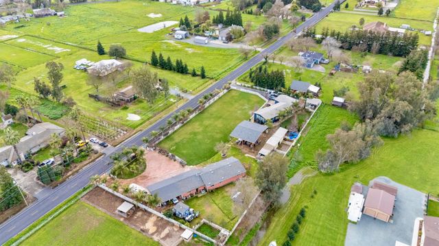 3261 E Calimyrna Rd, Acampo, CA 95220