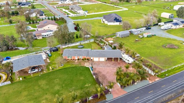 3261 E Calimyrna Rd, Acampo, CA 95220