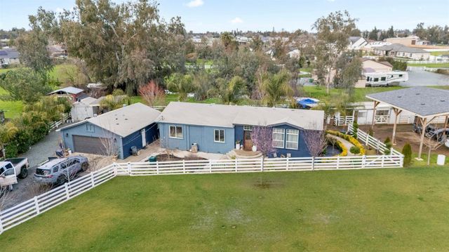 3261 E Calimyrna Rd, Acampo, CA 95220