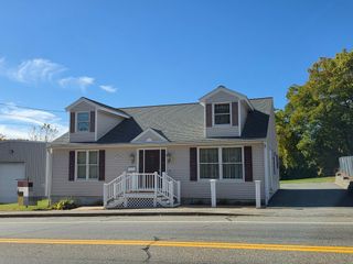 1300 Lakeview Avenue, Dracut, MA 01826