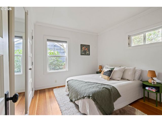 2105 N WINCHELL St, Portland, OR 97217