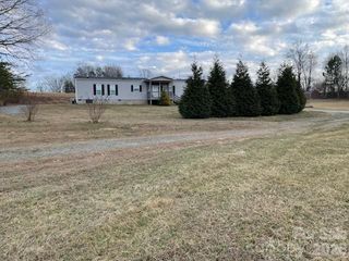 937 Drucilla Church Road, Dysartsville, NC 28761