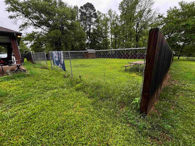 2889 S COUNTY ROAD 406, Henderson, TX 75654